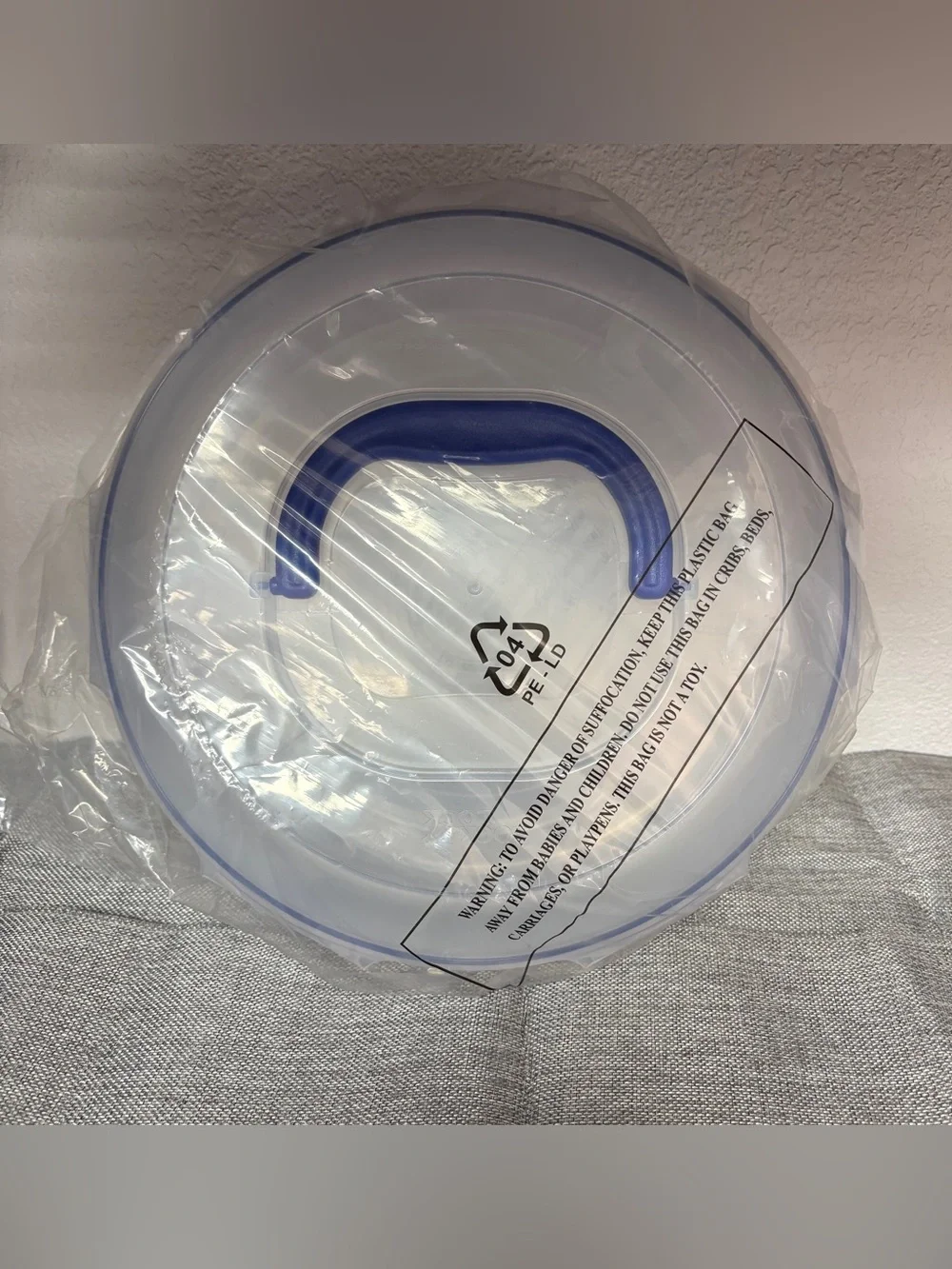 LocknLock Pie Carrier with Handle Round K46681 Clear NEW Lock & Lock